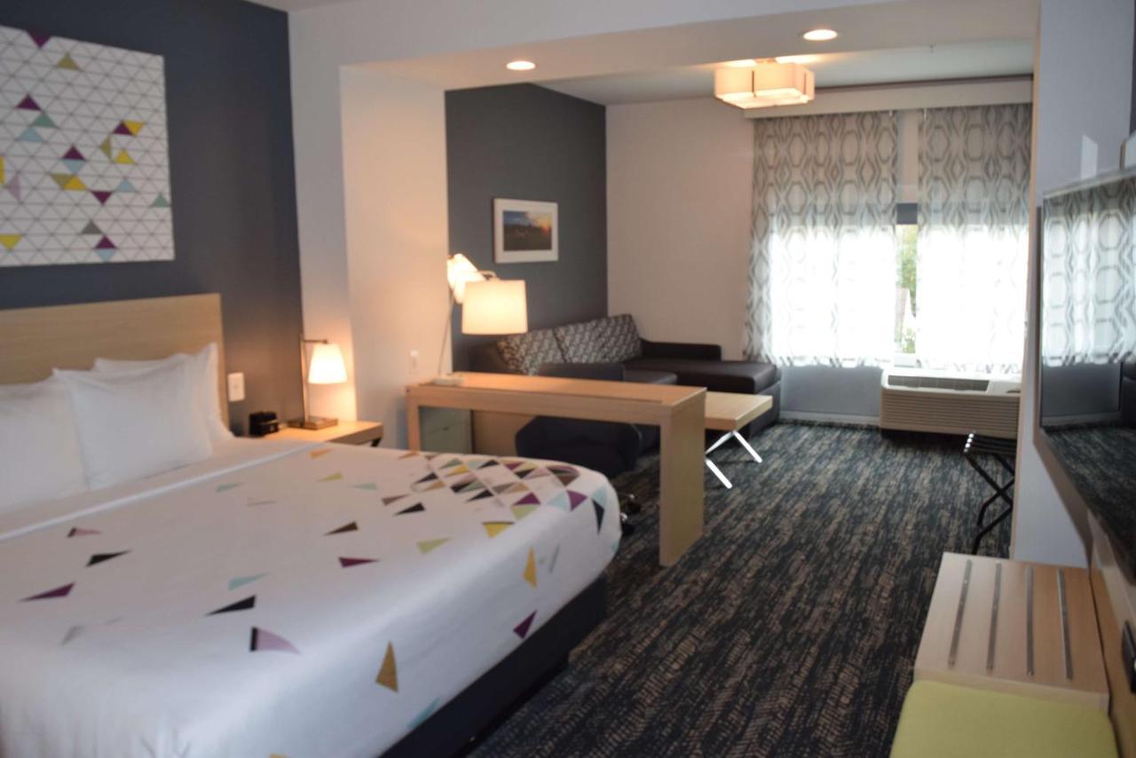 La Quinta Inn & Suites By Wyndham Manassas, Va- Dulles Airport Εξωτερικό φωτογραφία